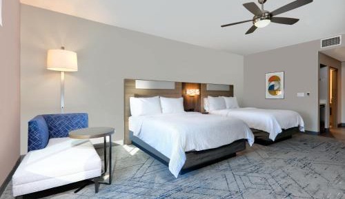 Standard Queen Room with Two Queen Beds