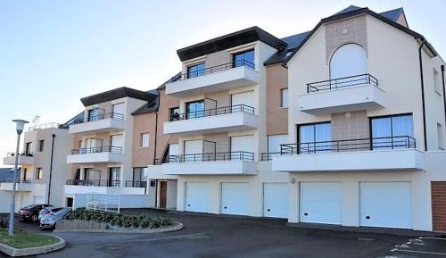 Apartment (4 Adults)