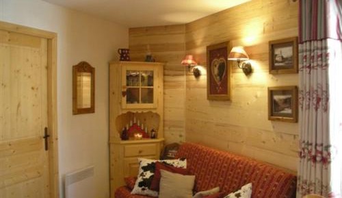 Apartment (4 Adults)