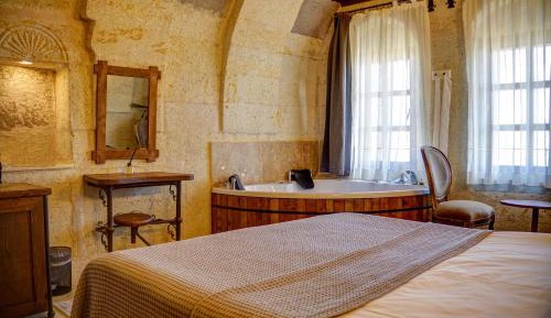 King Room with Mountain View