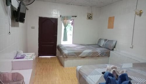 Deluxe Family Room