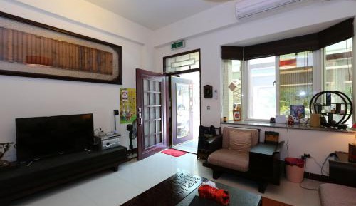 Quadruple Room with Shared Bathroom