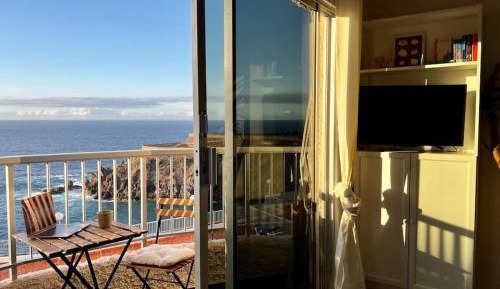 Studio Apartment with Sea View