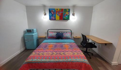 Standard Queen Room