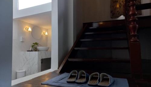 Studio - Split Level