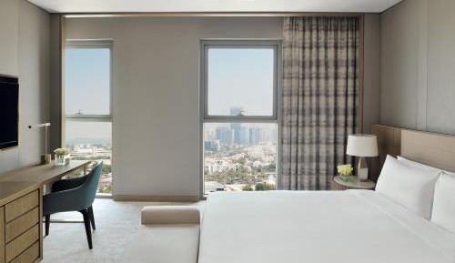 One-Bedroom Apartment with City View - Accessible