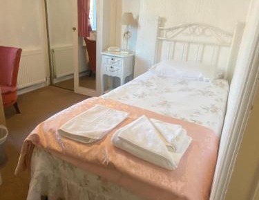 Single Room with Private Bathroom