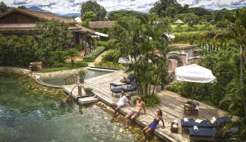 Deluxe Twin Room with Pool Access