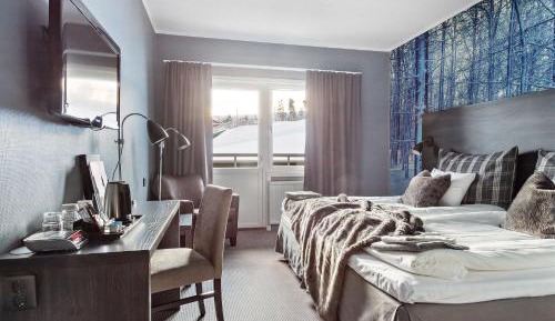 Double Room with Mountain View