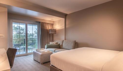 Island View, One King Bed with Balcony