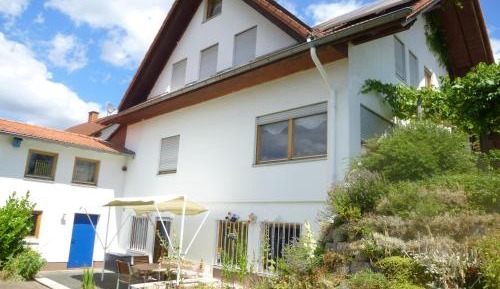 Apartment with Shower