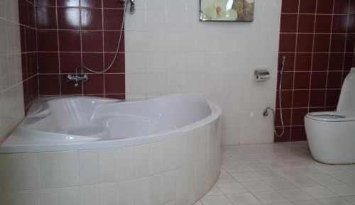 Superior One-Bedroom Apartment