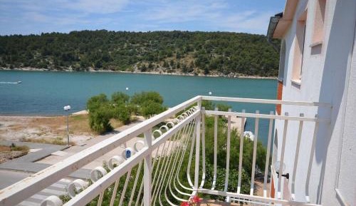 Classic One-Bedroom Apartment