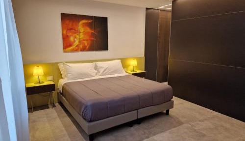 Suite with Mountain View