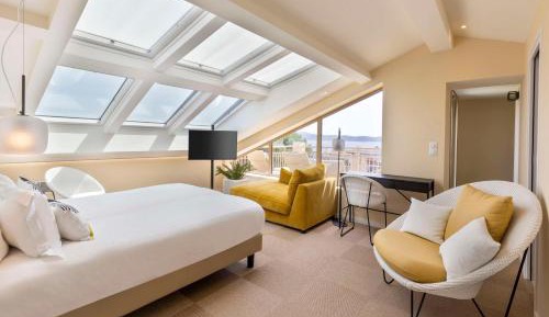 Two-Bedroom Suite with Sea View