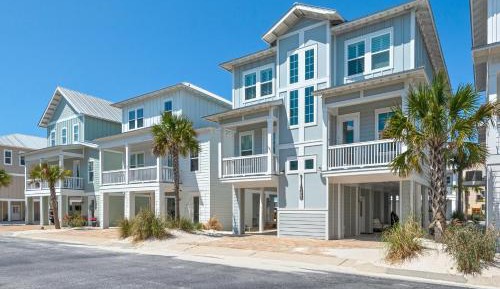 Five-Bedroom Holiday Home