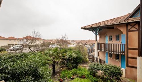 Apartment (6 Adults)
