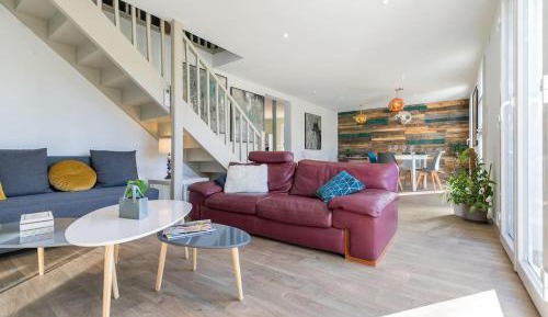 Six-Bedroom House