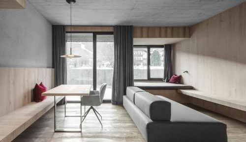 Suite with Garden View