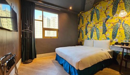 Superior Double Room with Street View