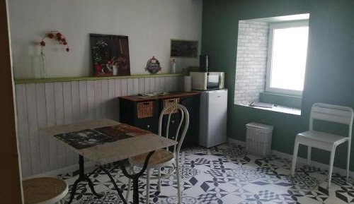 Deluxe Room (2 Adults + 1 Child)