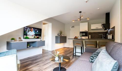 Apartment with Garden View