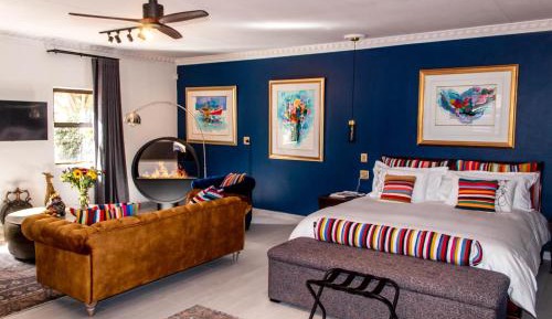 Deluxe King Suite