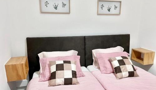 Double Room with Shared Toilet