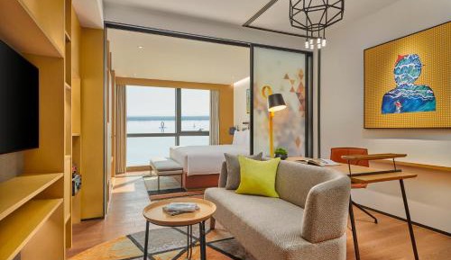 King Room with Lake View