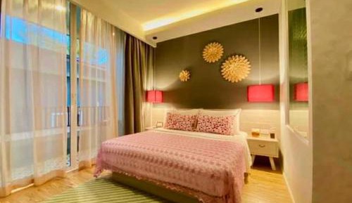 Queen Room with Balcony