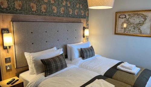 Twin Room with Private Bathroom