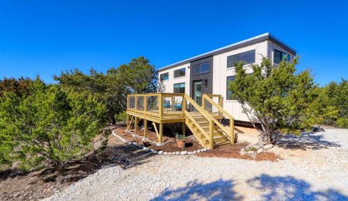 One-Bedroom Holiday Home