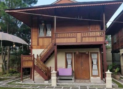 Three-Bedroom Villa at Villa Kaca Kecil