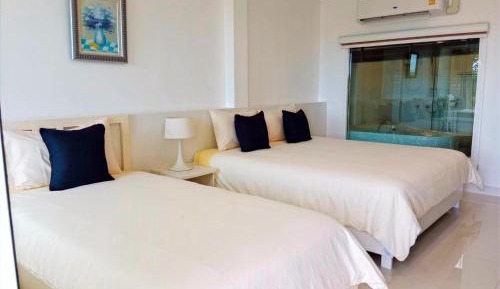 Deluxe Family Room