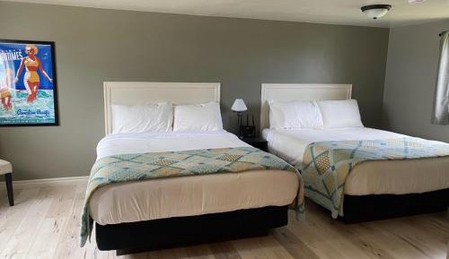 Double Room with Two Queen Beds and Kitchen