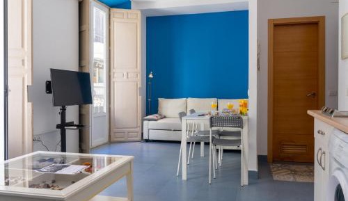 One-Bedroom Apartment with Balcony (4 Adults)