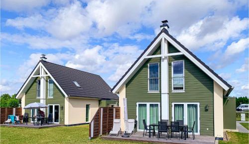 Three-Bedroom Holiday Home 