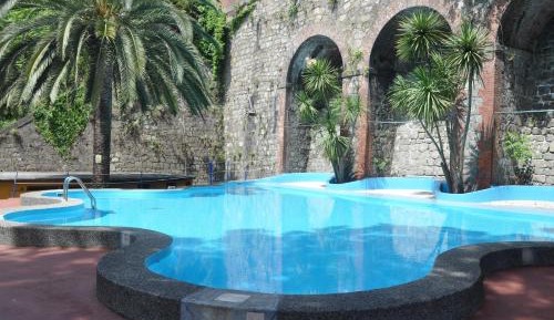 Superior One-Bedroom Apartment