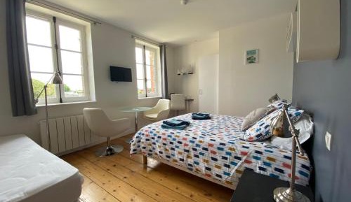 Triple Room with Private Bathroom