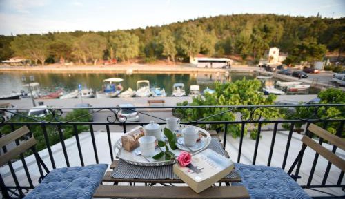 Two-Bedroom Apartment with Terrace and Sea View