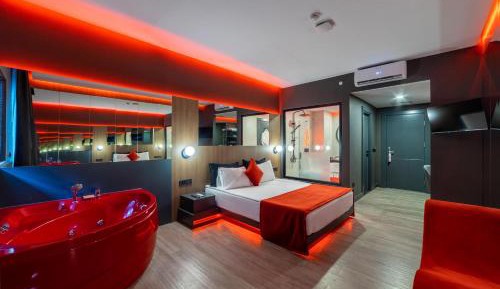 Queen Room with Spa Bath
