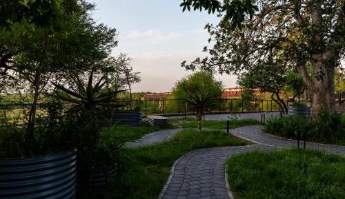 Garden Suite 5 (land based)