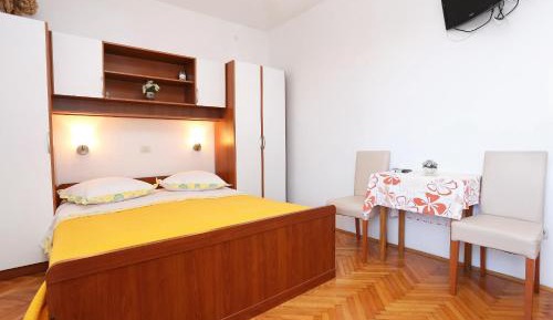 Studio with Balcony and Sea View