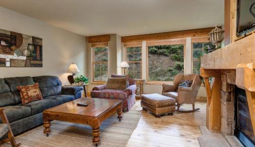 One Bedroom Apartment