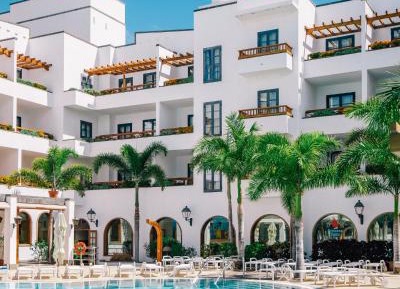 Family Room (2 Adults + 2 Children)