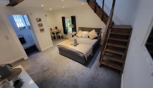 Apartment - Split Level