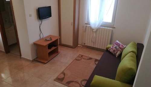 One-Bedroom Apartment with Terrace