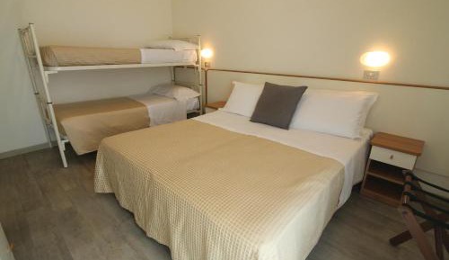 Economy Quadruple Room