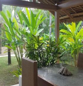 Deluxe Bungalow with Garden View