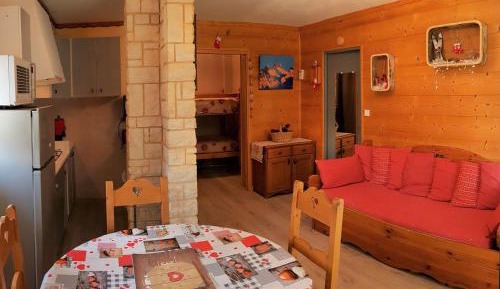 Apartment (5 Adults)